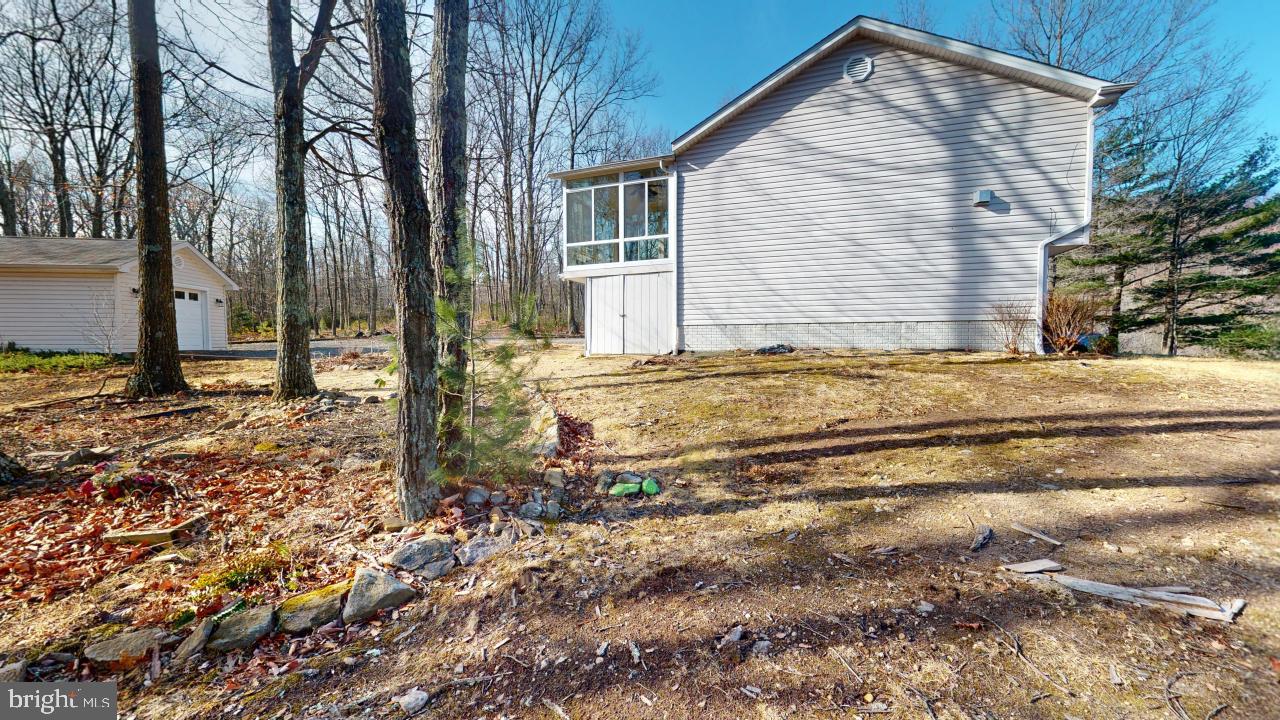 CRITTON HOLLOW ESTATES - Residential