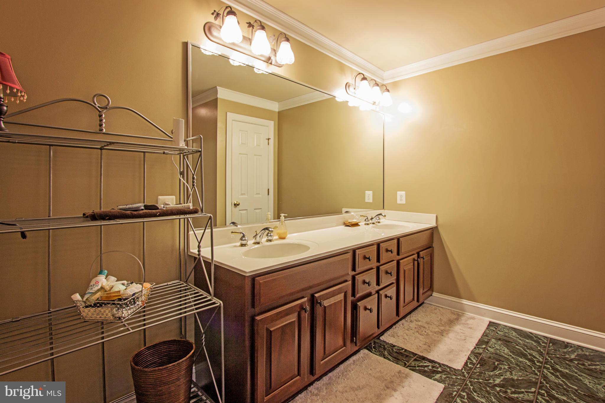 THE GREENS AT LEE'S HILL - Residential