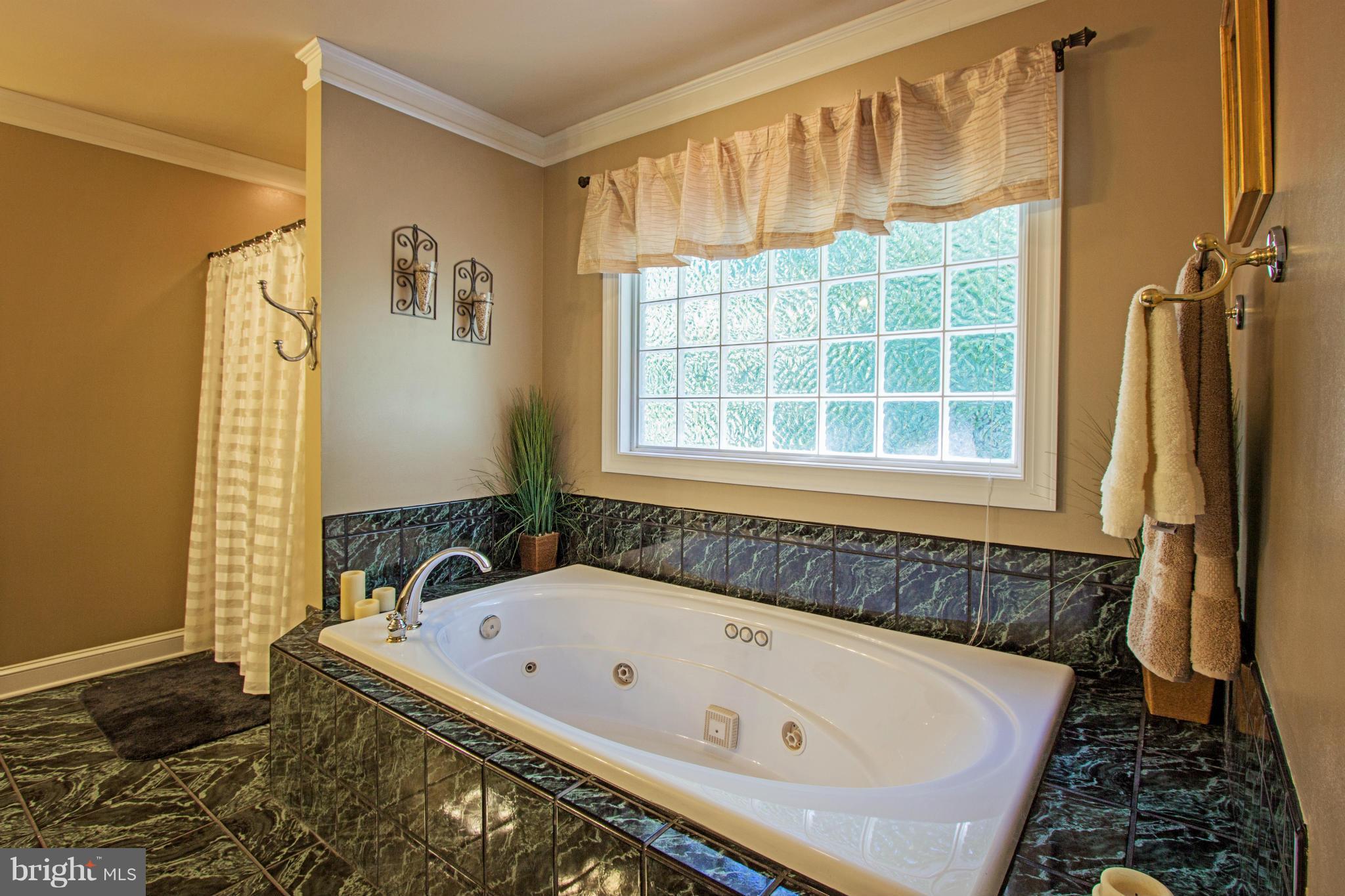 THE GREENS AT LEE'S HILL - Residential