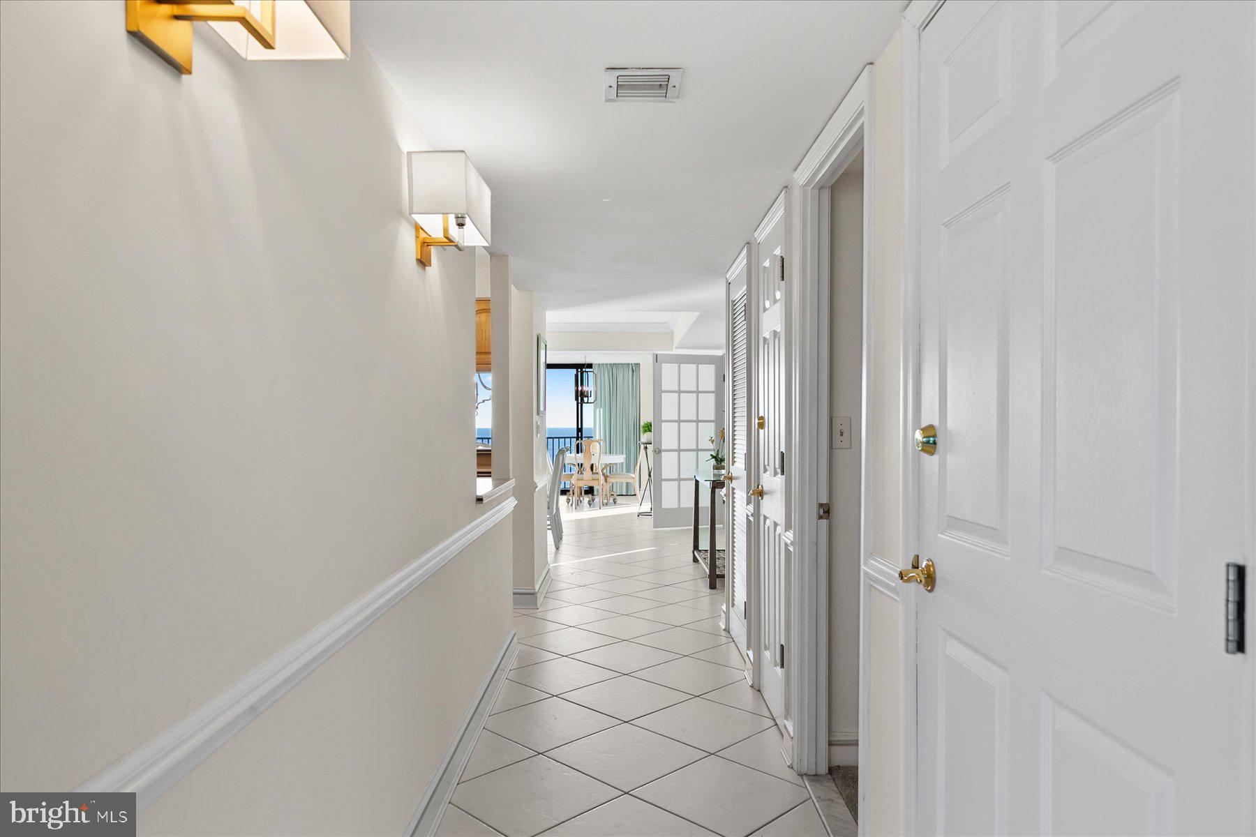 SEA COLONY EAST - Residential