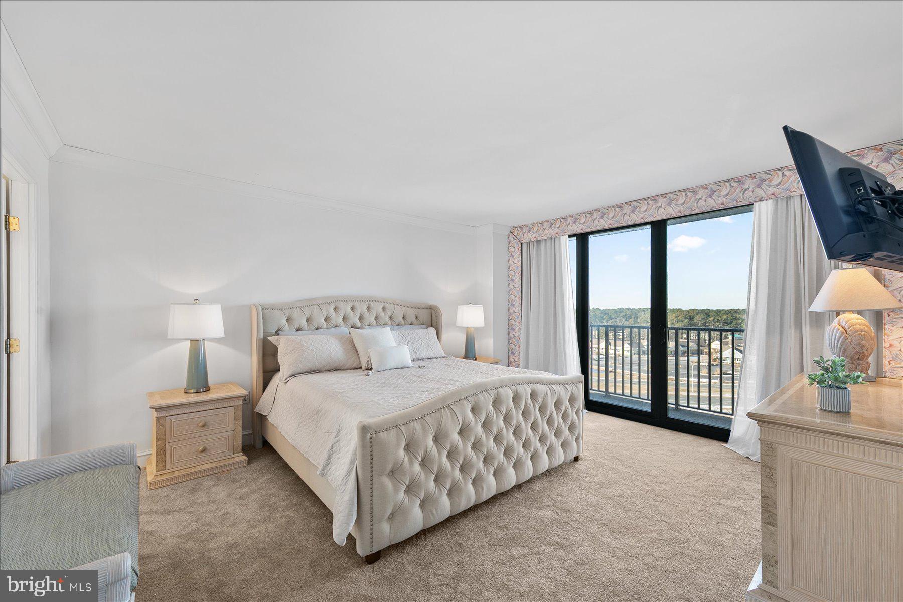 SEA COLONY EAST - Residential