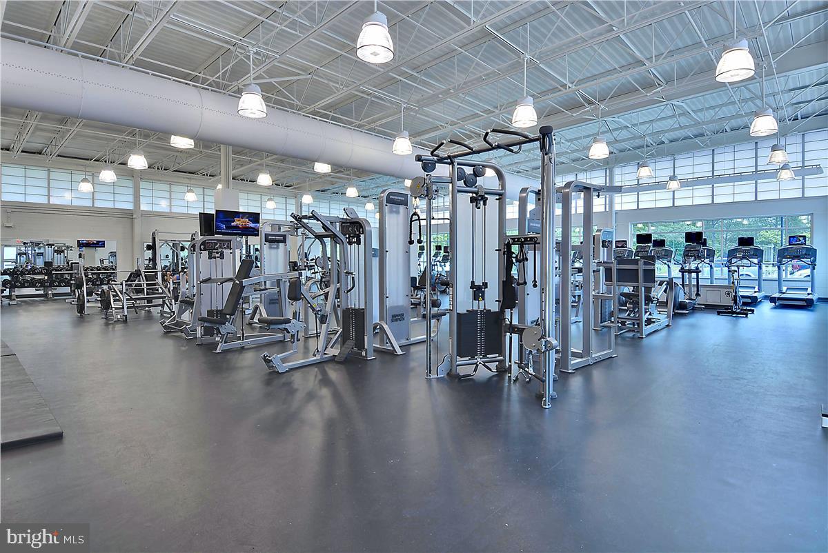 SEA COLONY EAST - Residential