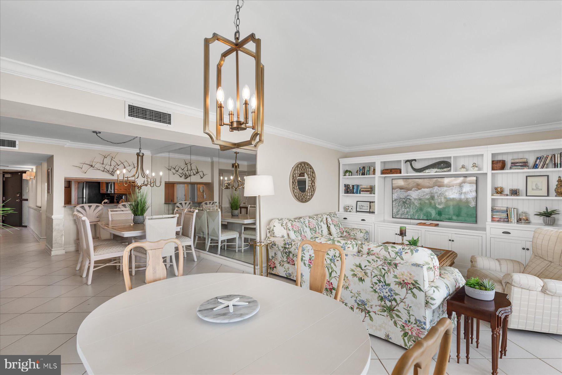 SEA COLONY EAST - Residential