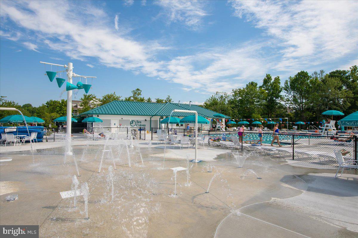 SEA COLONY EAST - Residential