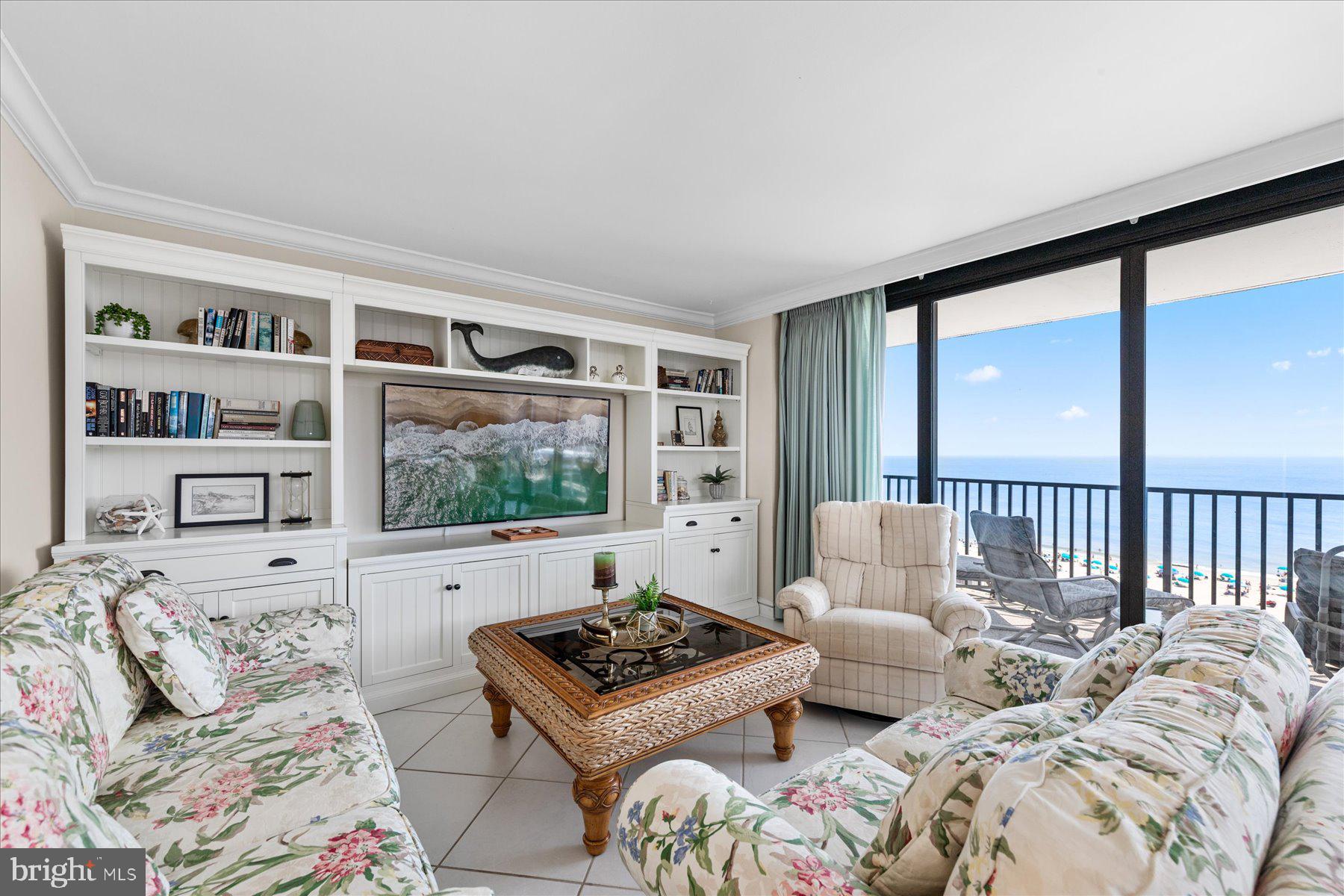 SEA COLONY EAST - Residential