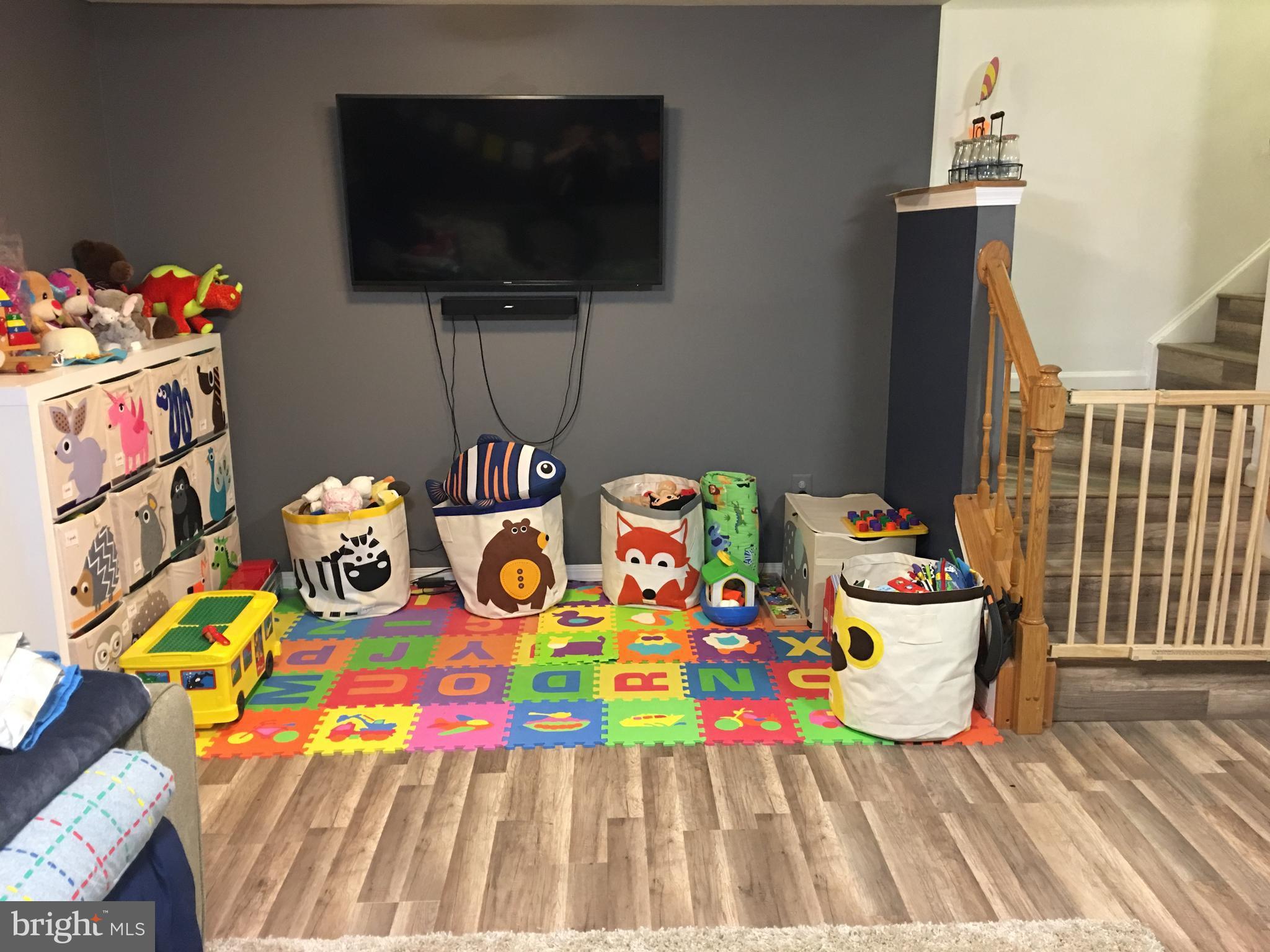 CHURCHILL TOWN SECTOR - Residential Lease