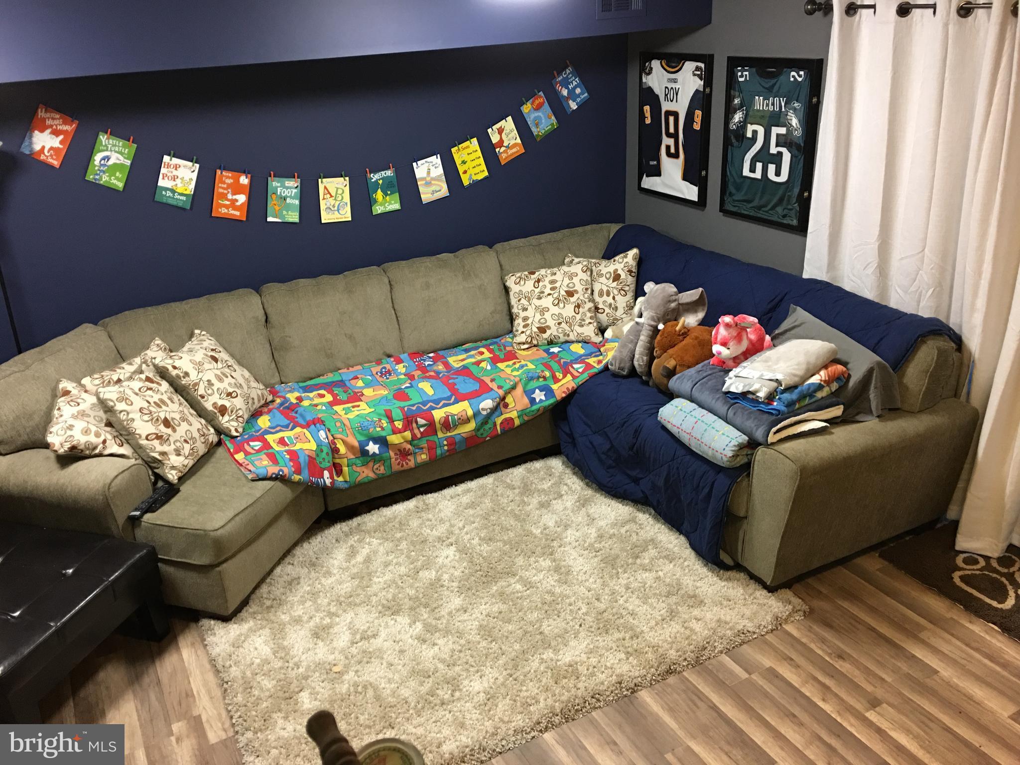 CHURCHILL TOWN SECTOR - Residential Lease