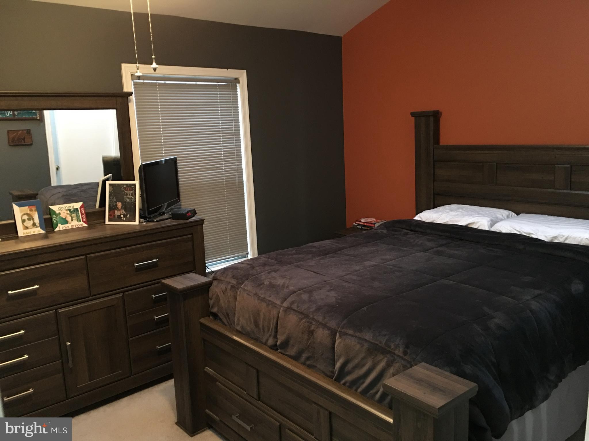 CHURCHILL TOWN SECTOR - Residential Lease