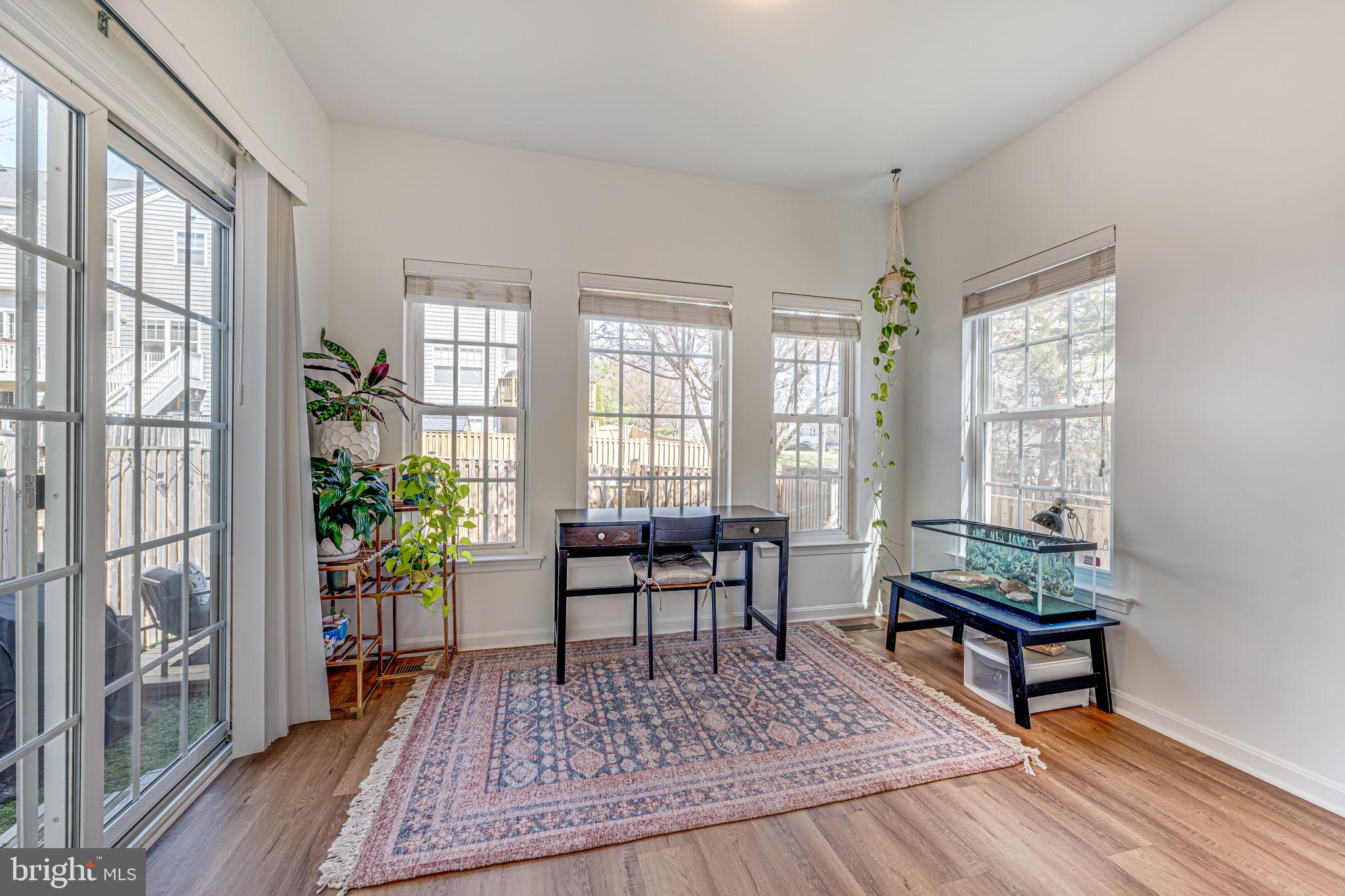 RIVER OAKS - Residential