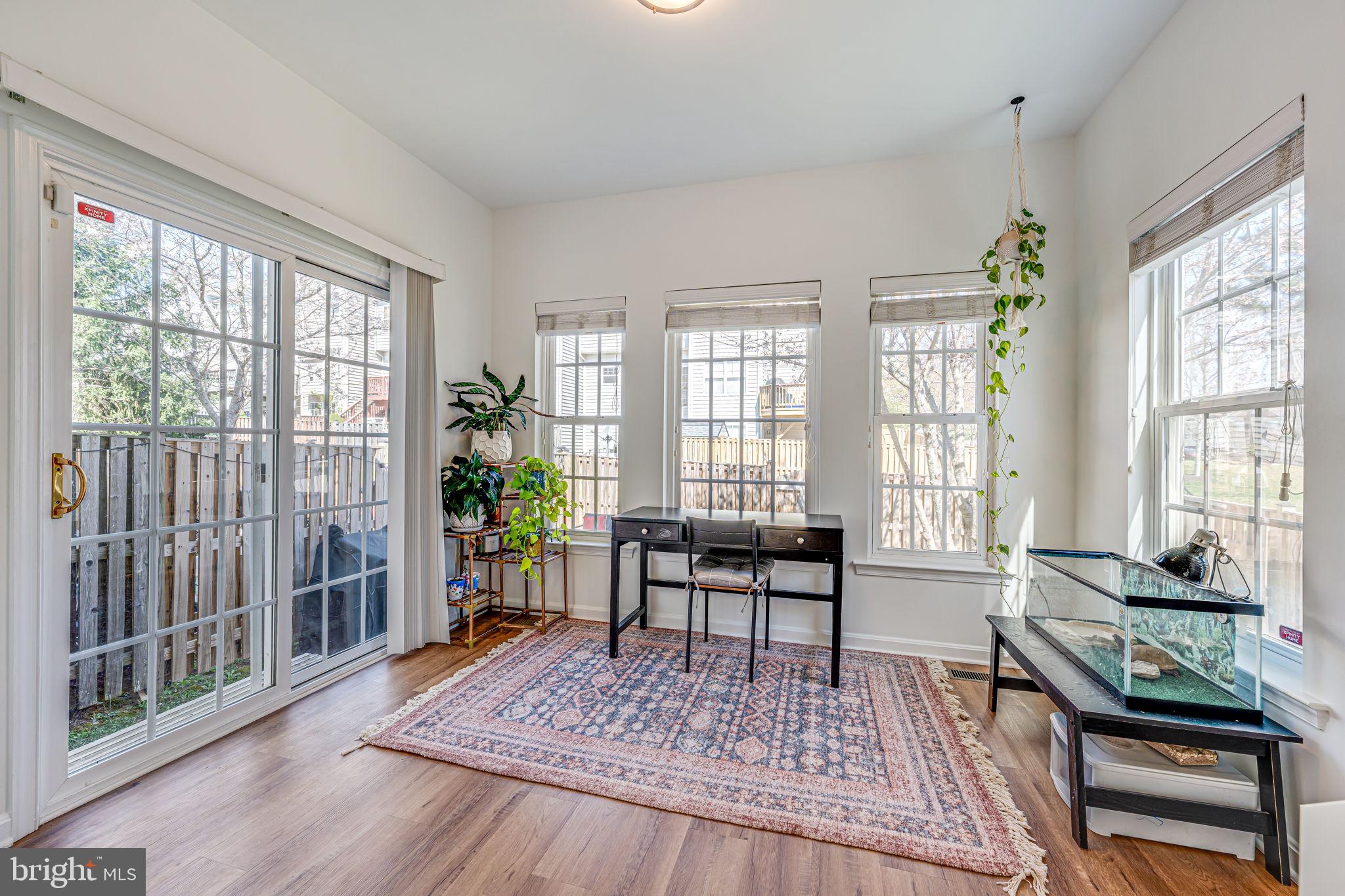 RIVER OAKS - Residential