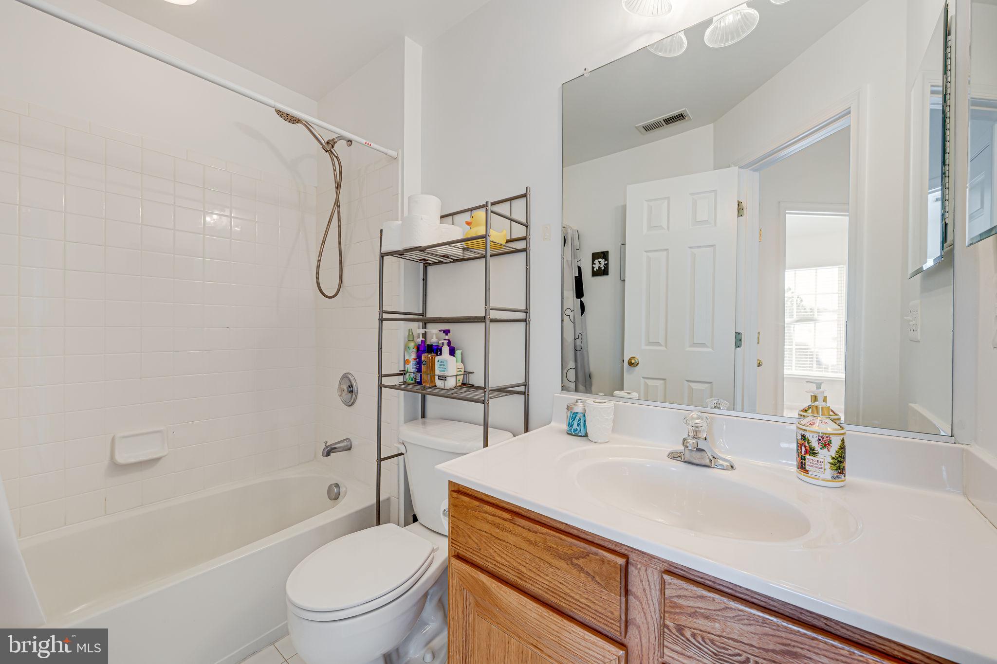 RIVER OAKS - Residential