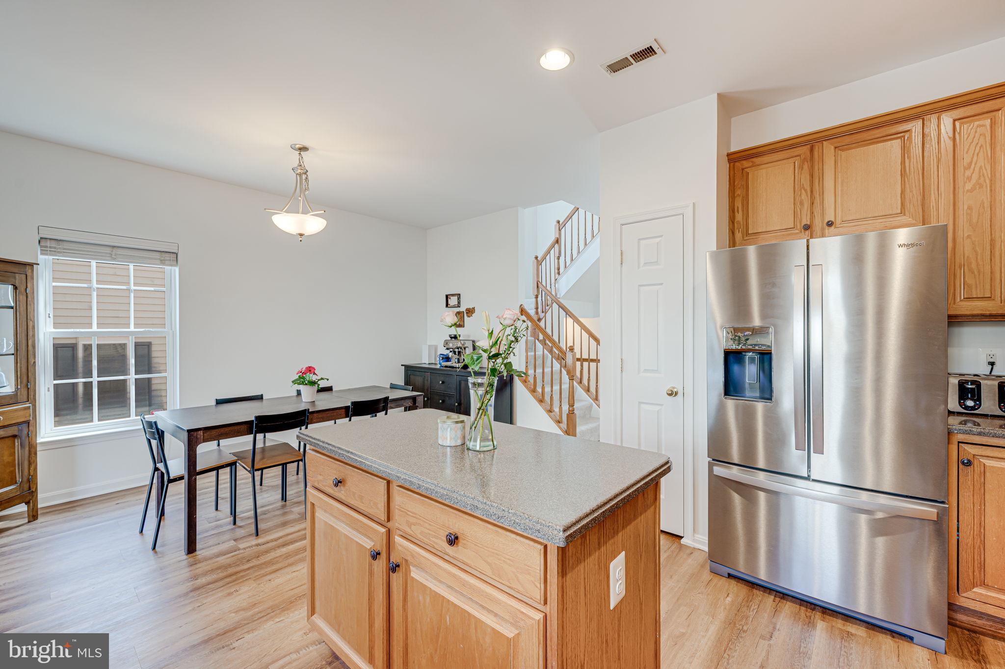 RIVER OAKS - Residential