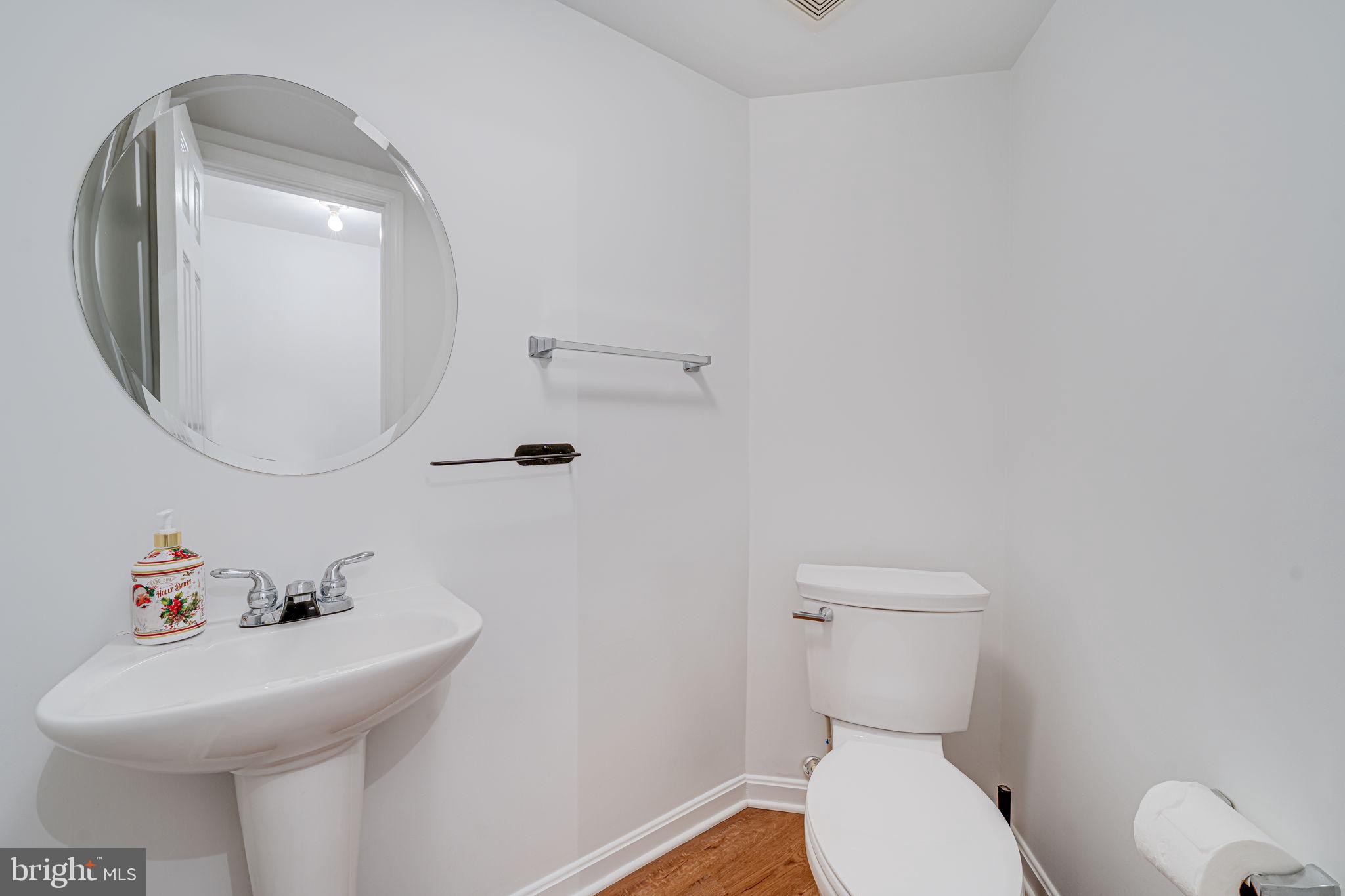 RIVER OAKS - Residential