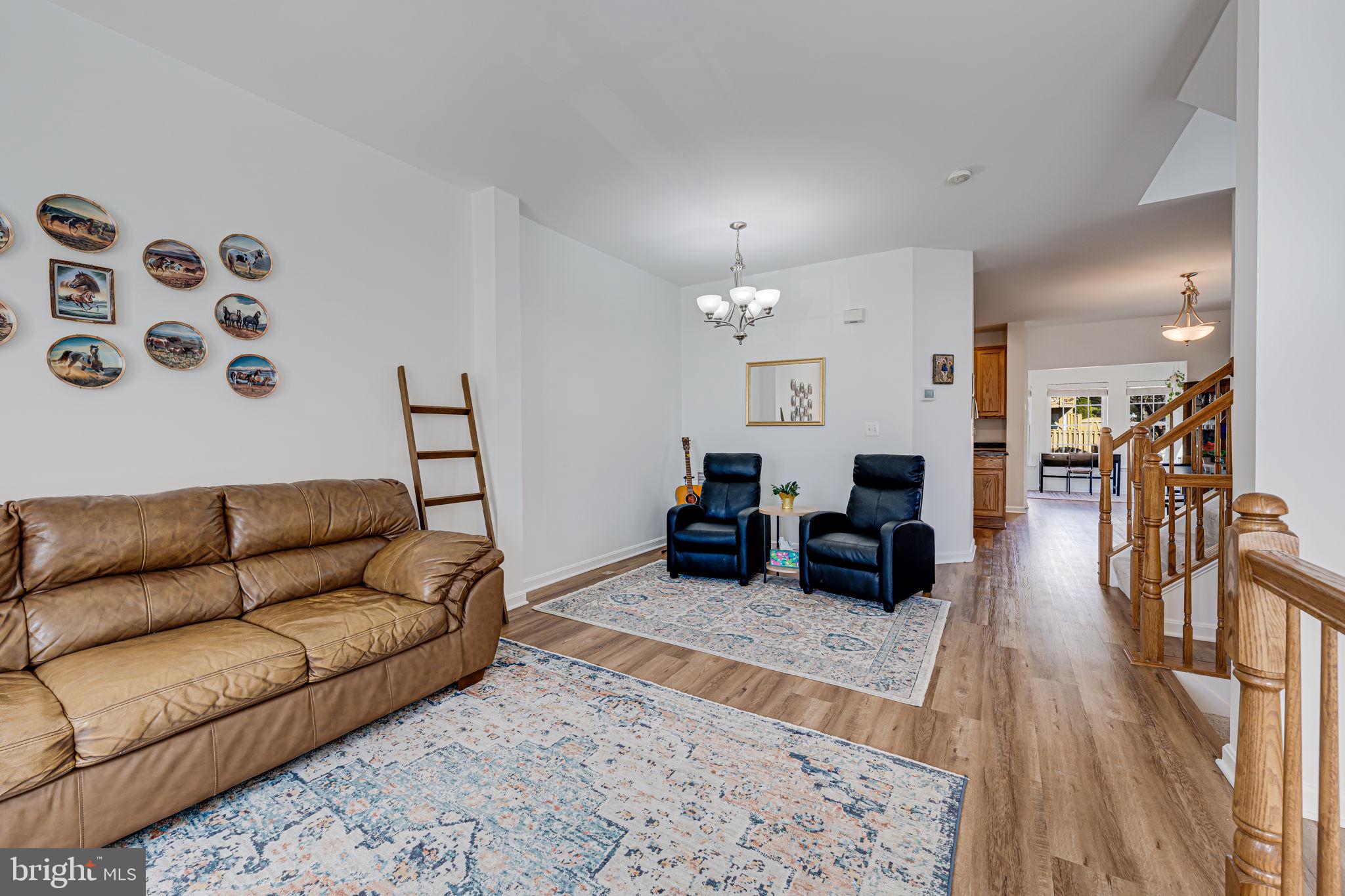 RIVER OAKS - Residential