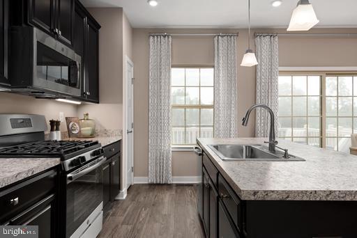 LAKE LINGANORE - Residential