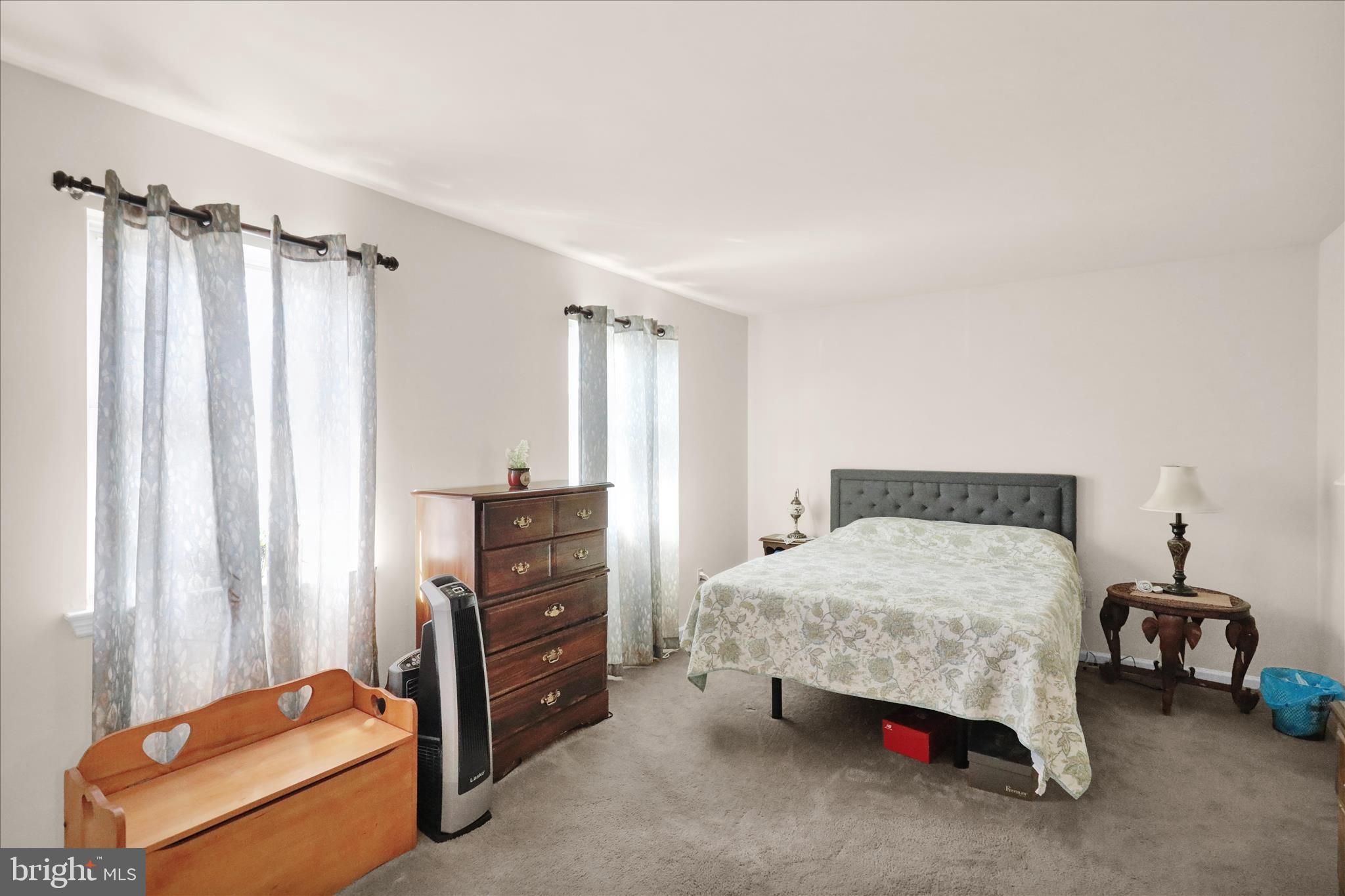 CLOVER CROSSING - Residential