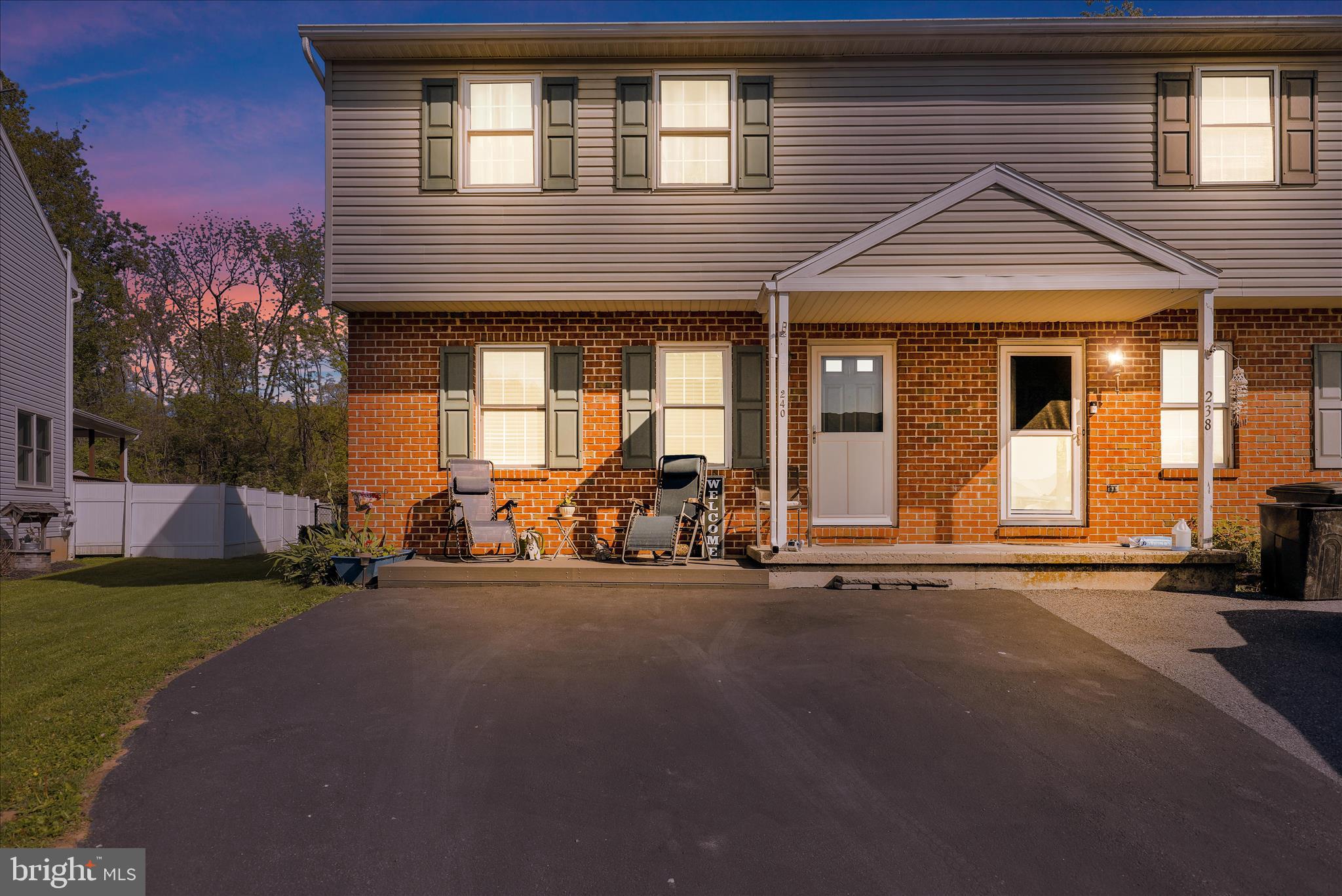 CLOVER CROSSING - Residential