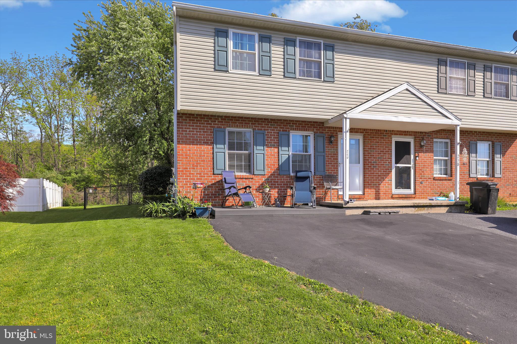 CLOVER CROSSING - Residential
