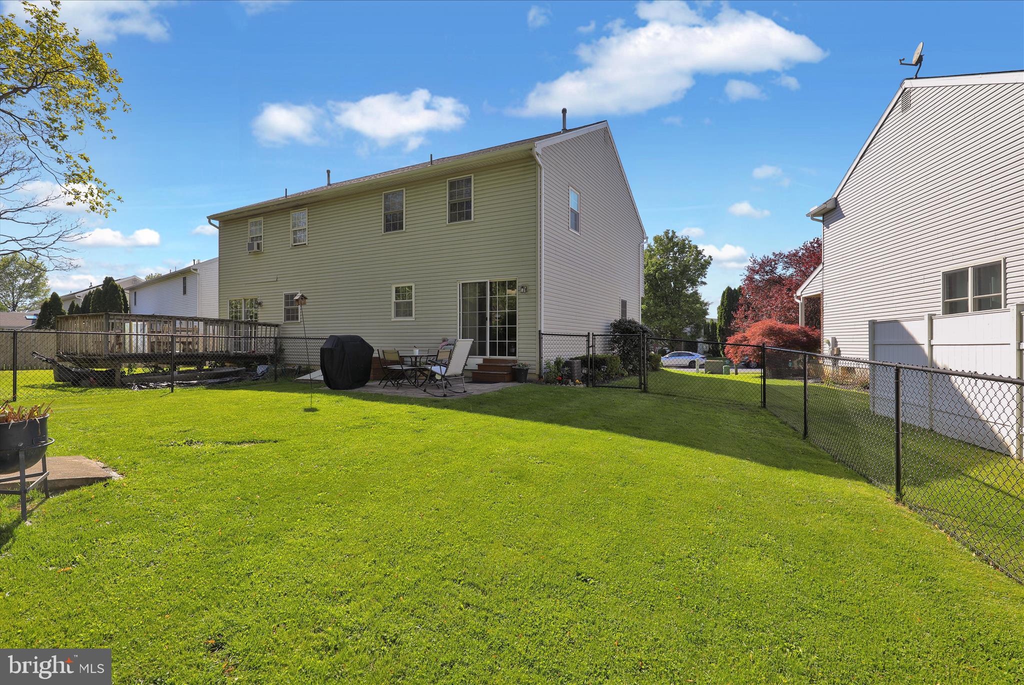 CLOVER CROSSING - Residential