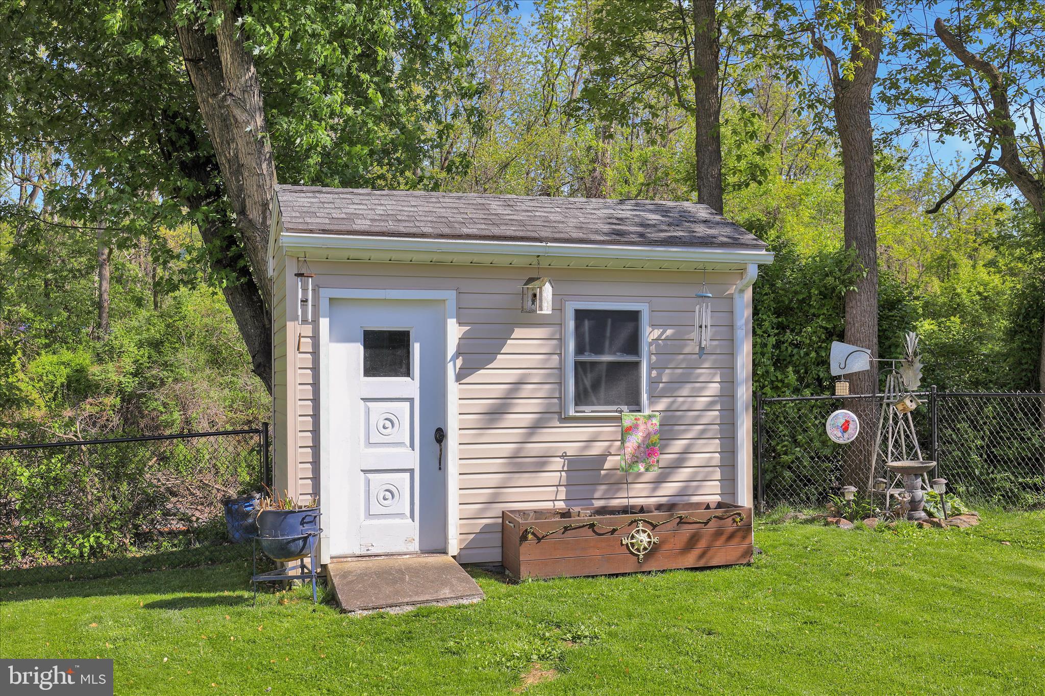 CLOVER CROSSING - Residential