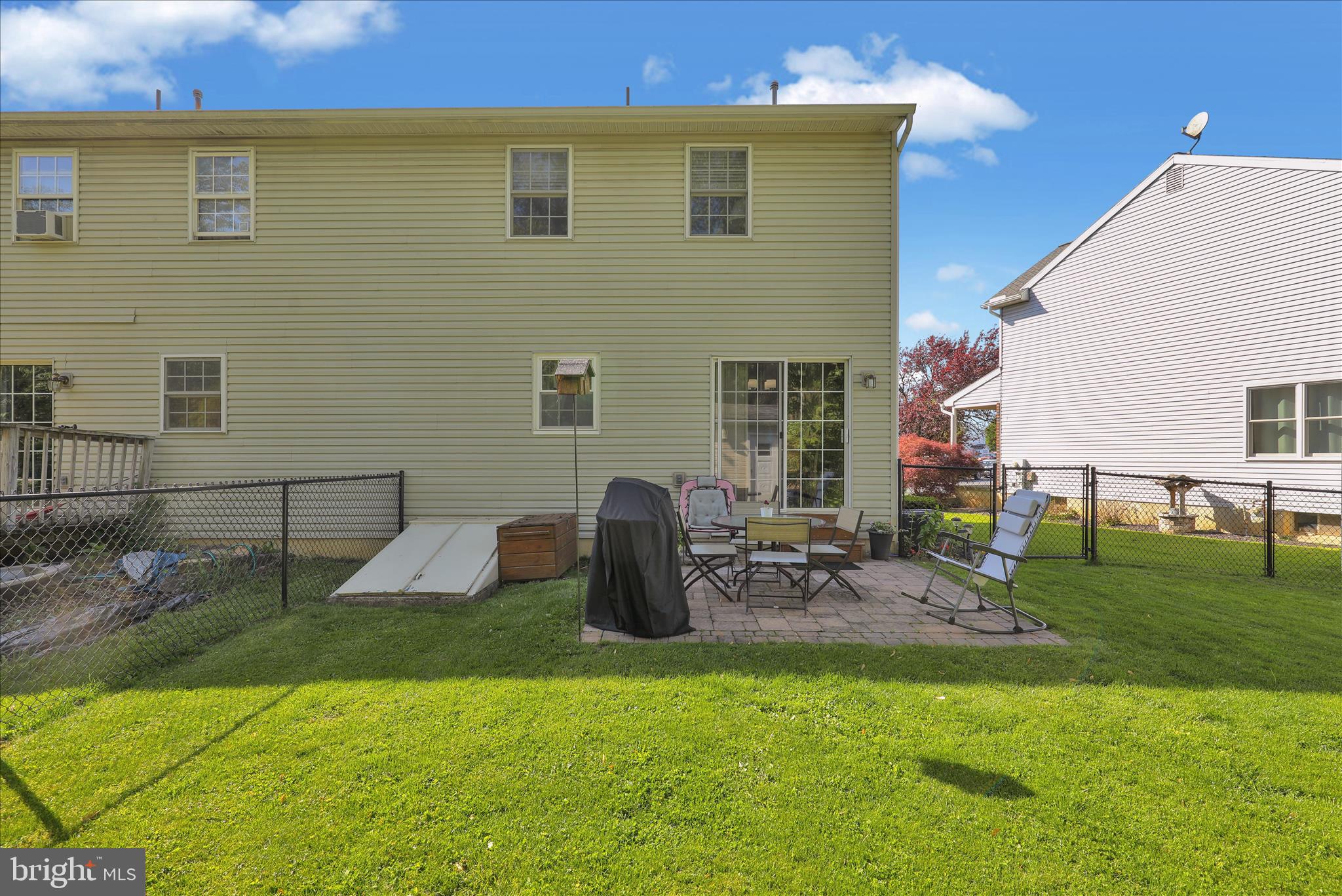 CLOVER CROSSING - Residential