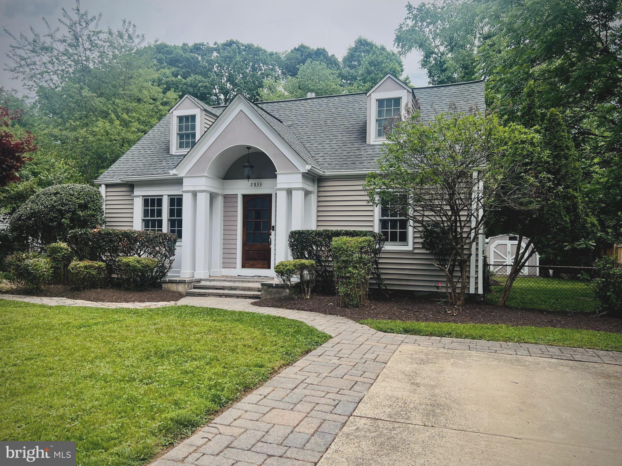 2833 BOLLING ROAD