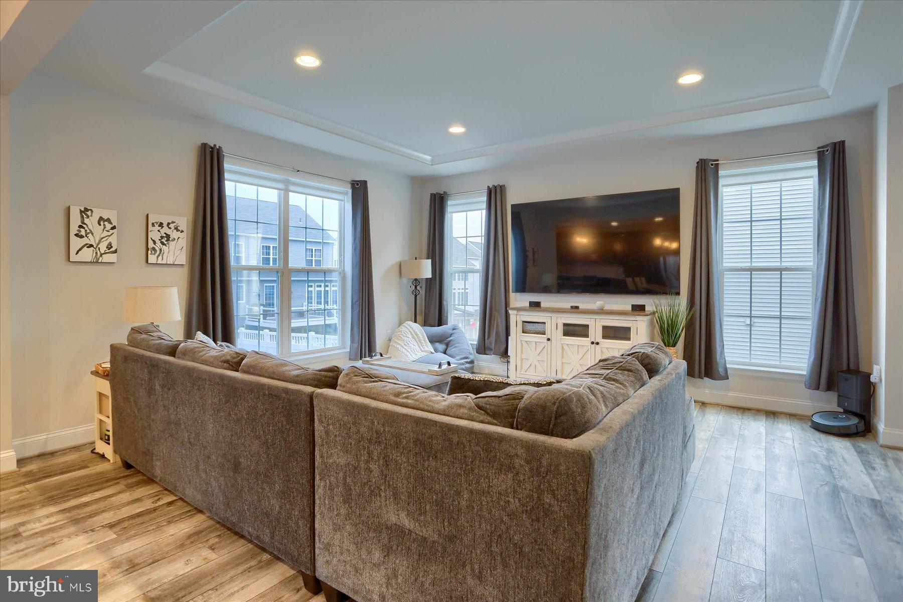 TATTERSALL - Residential