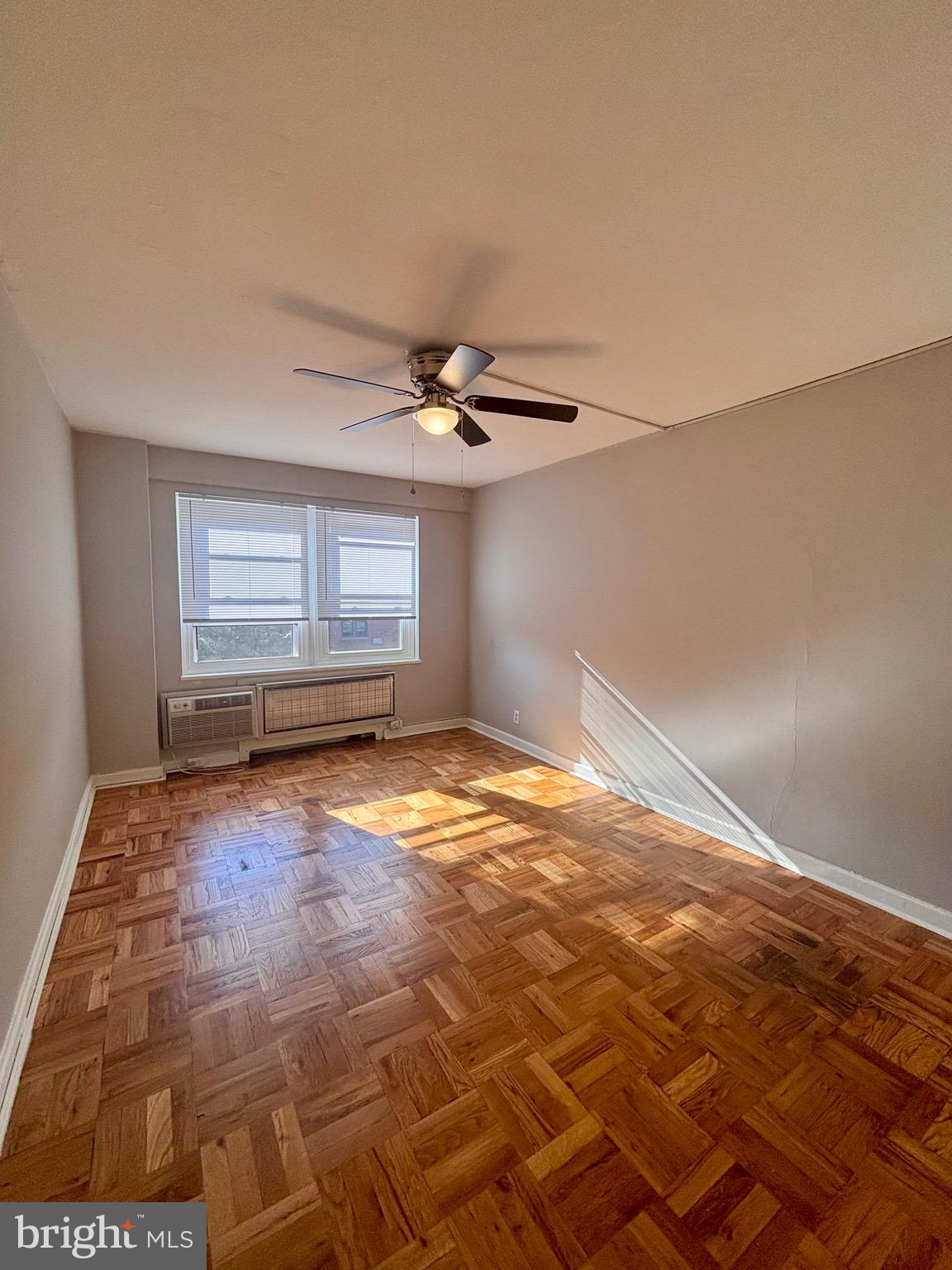 WILDMAN ARMS - Residential