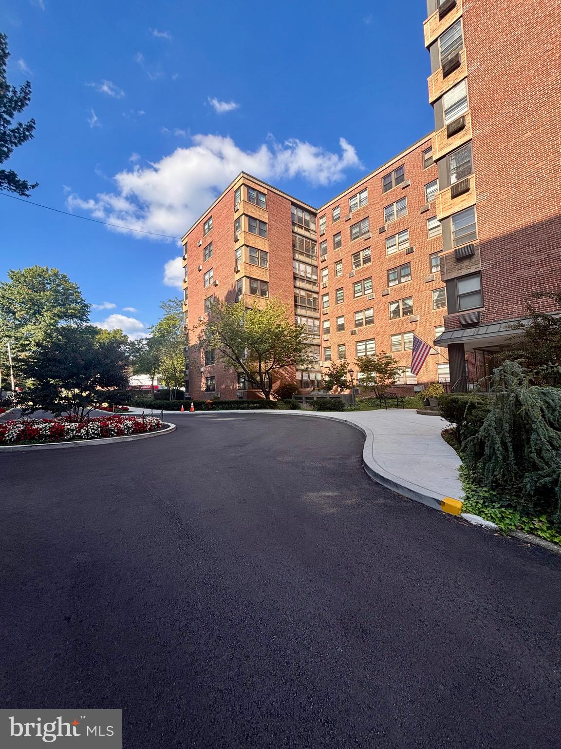 WILDMAN ARMS - Residential