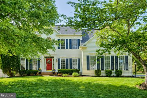 Photo of 12876 Darnick Court, BRISTOW, VA 20136 (MLS # VAPW2118482)