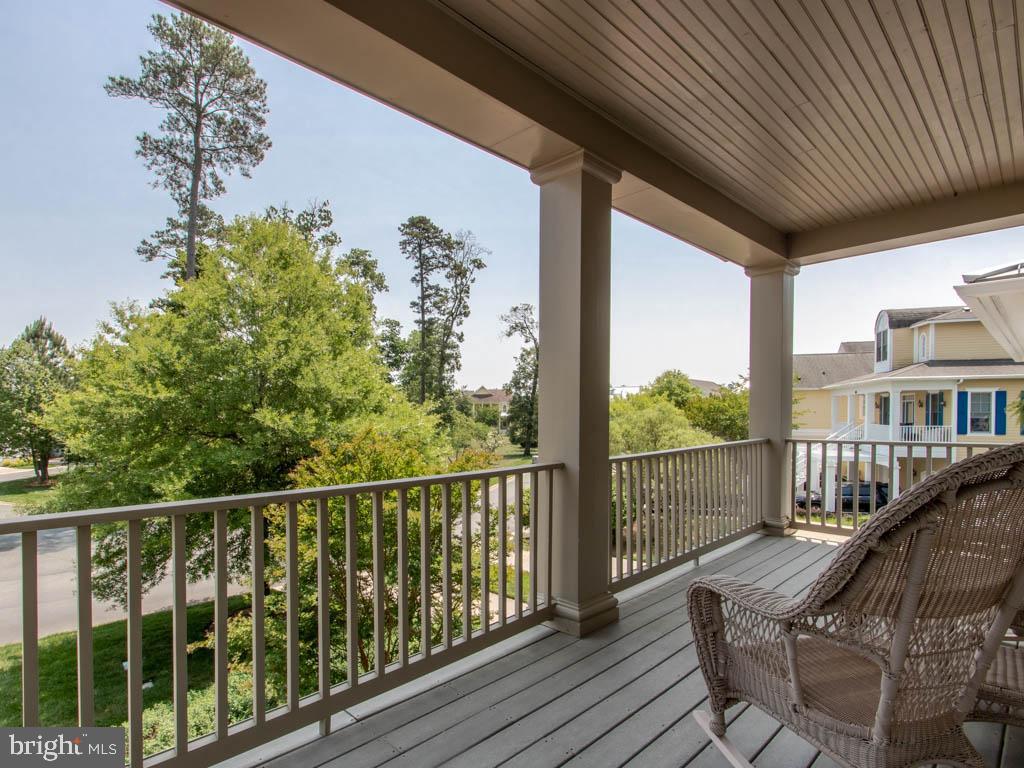 PENINSULA - Residential