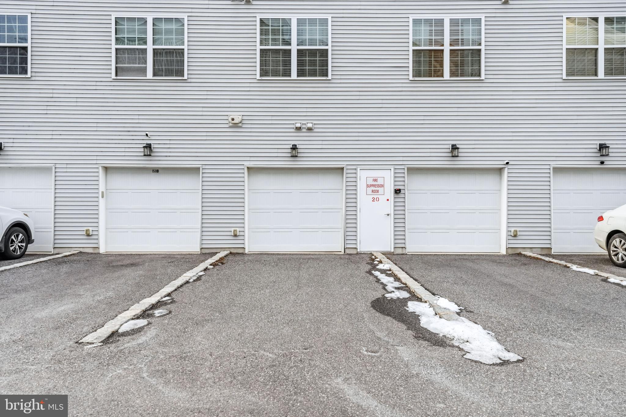 WATERSIDE - Residential