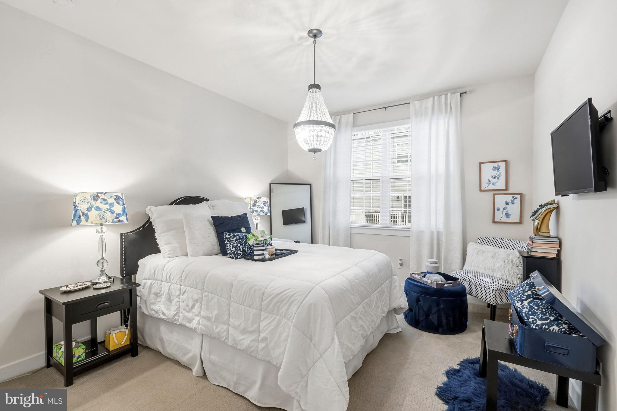 WATERSIDE - Residential