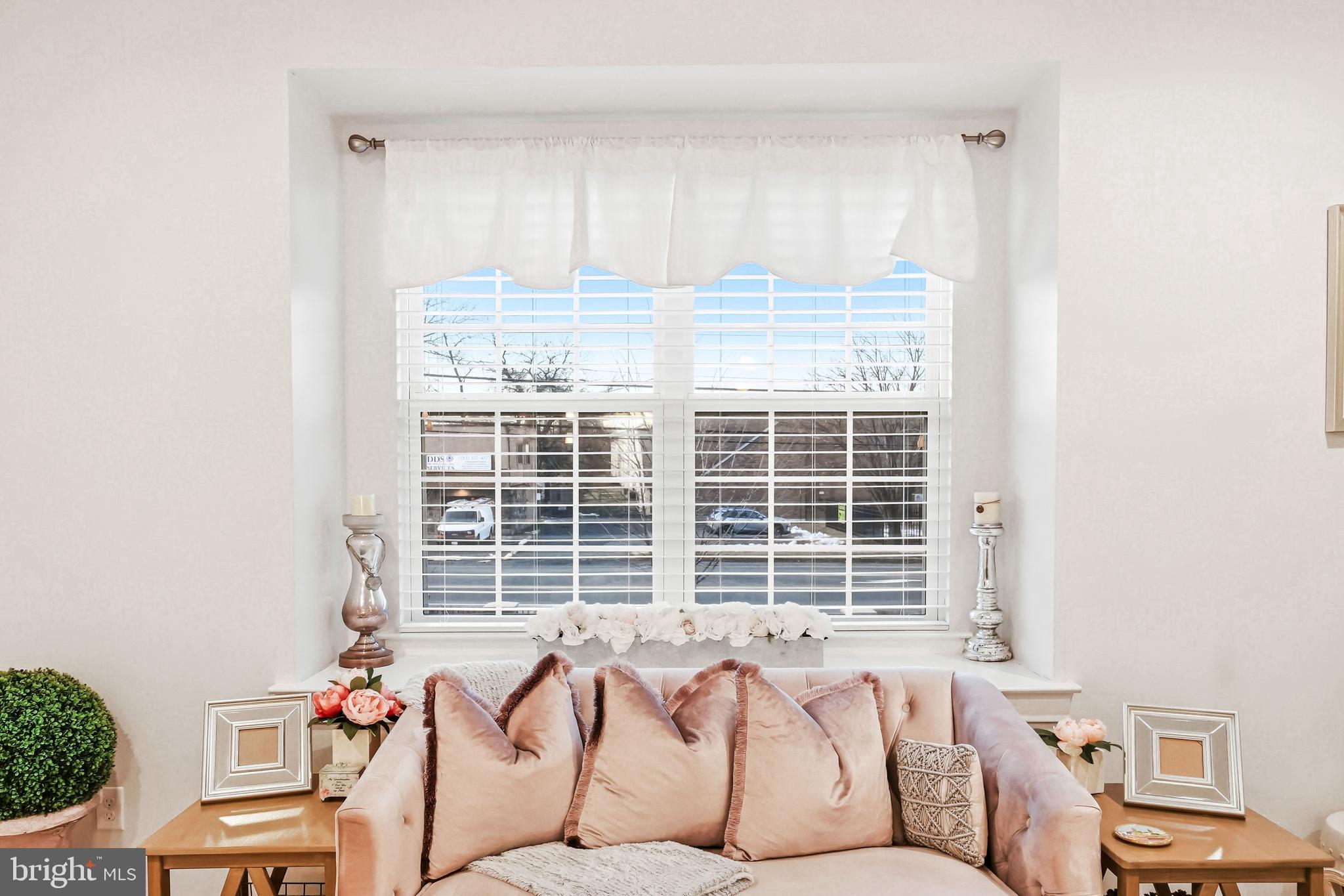 WATERSIDE - Residential