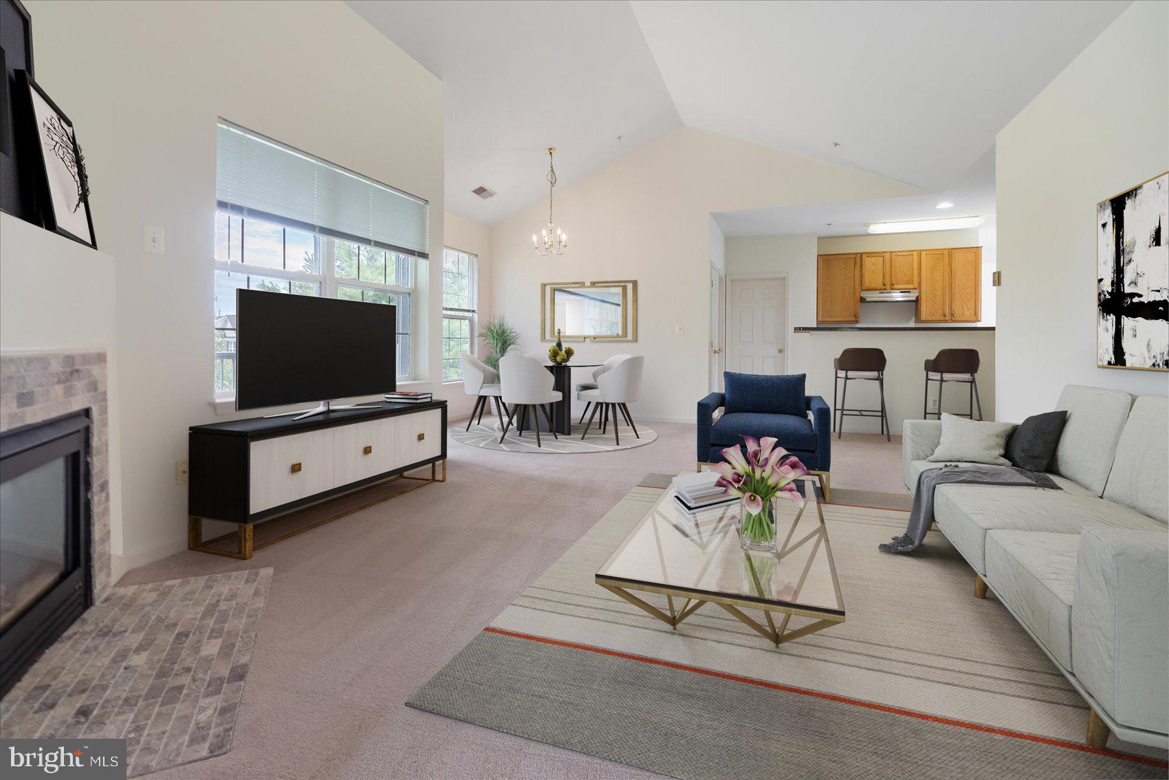 HOLLINGTON AT THE POINTE - Residential