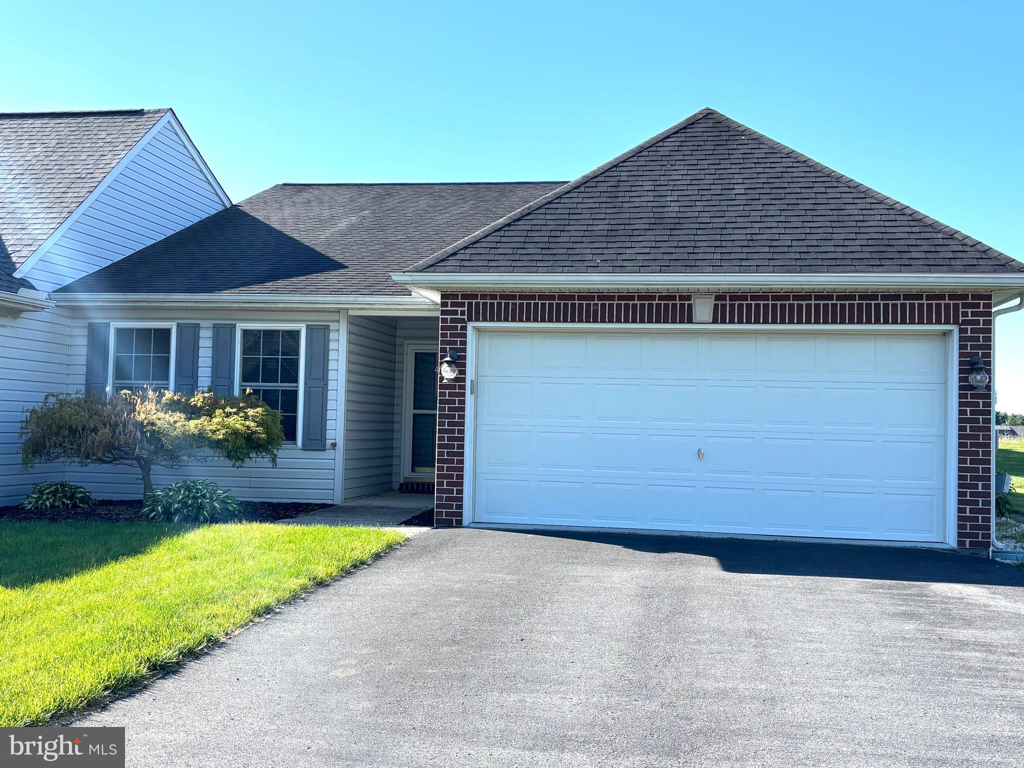 42 RIDGEWAY DRIVE
