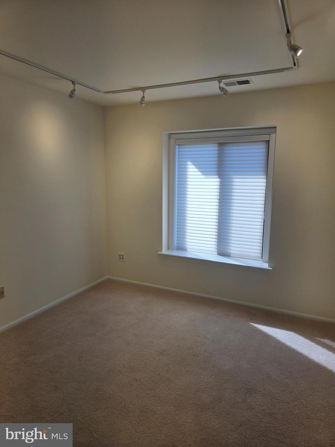 RUNNYMEADE FARMS - Residential Lease