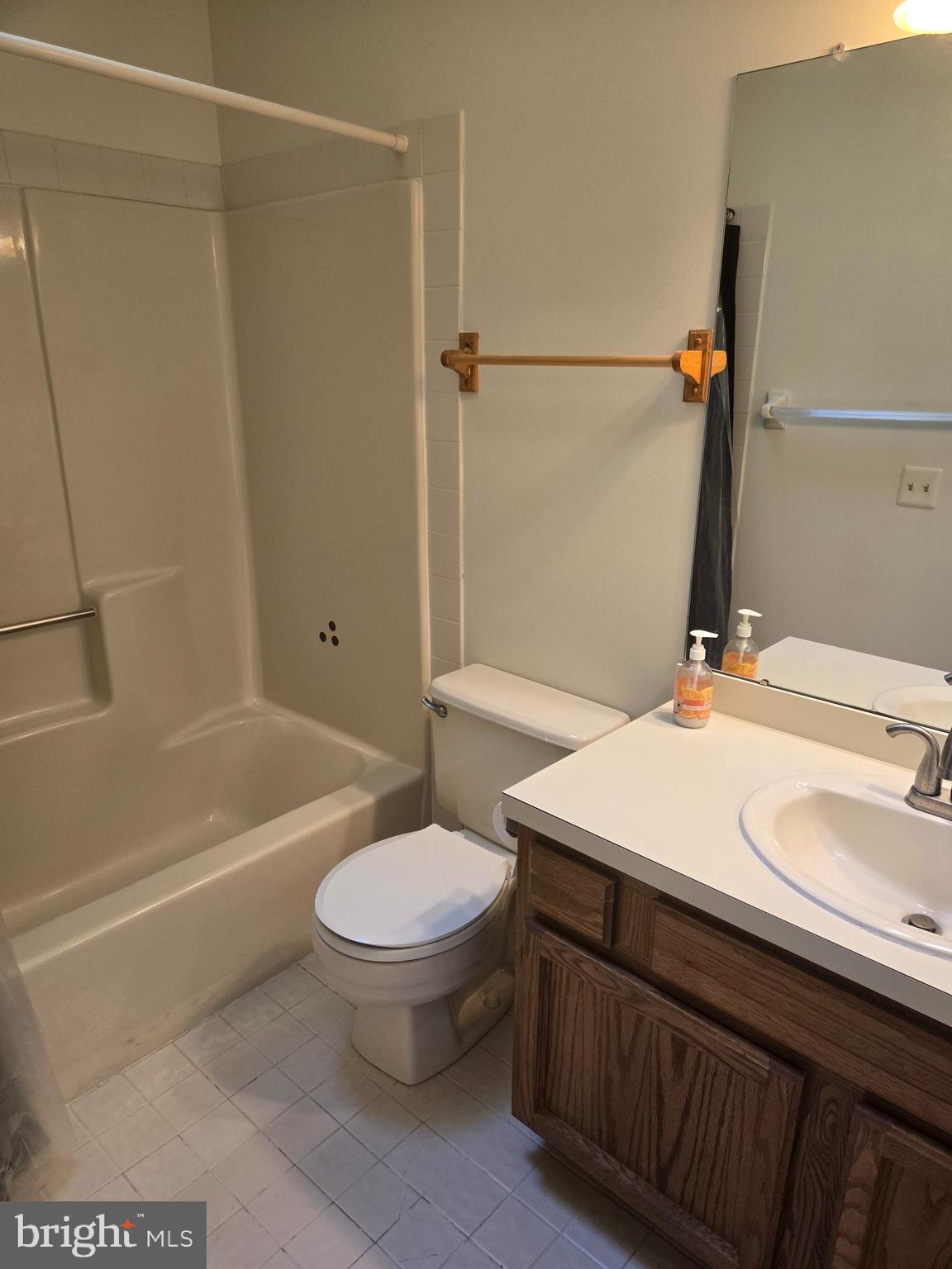 RUNNYMEADE FARMS - Residential Lease