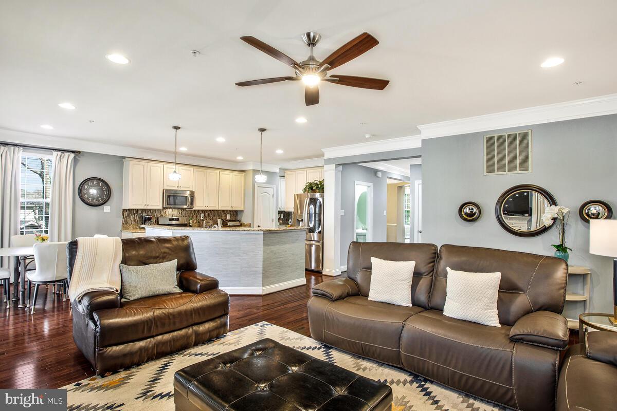 CHAPEL GLEN - Residential