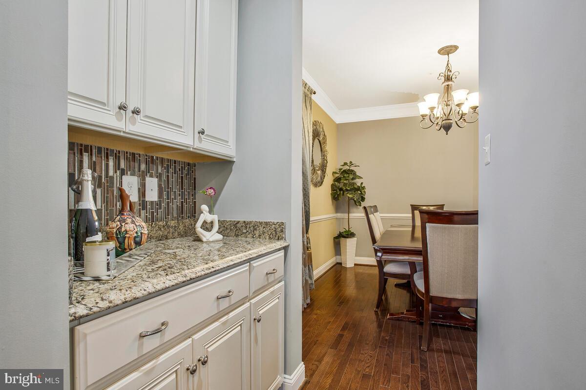 CHAPEL GLEN - Residential