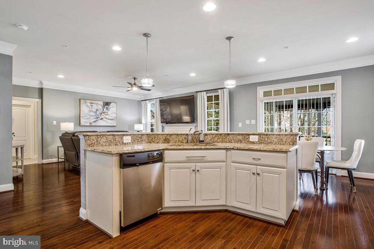 CHAPEL GLEN - Residential