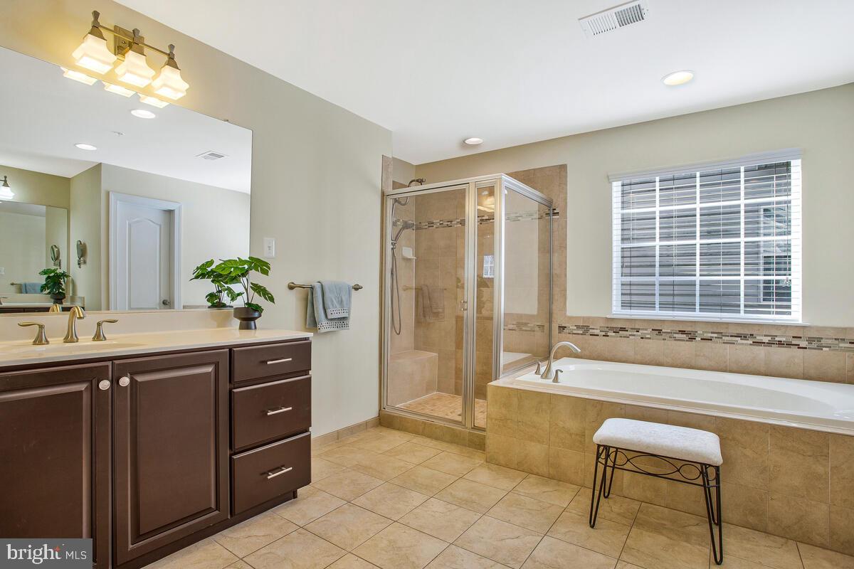 CHAPEL GLEN - Residential