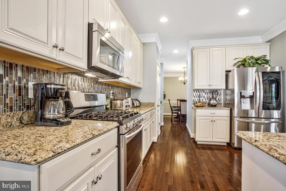 CHAPEL GLEN - Residential