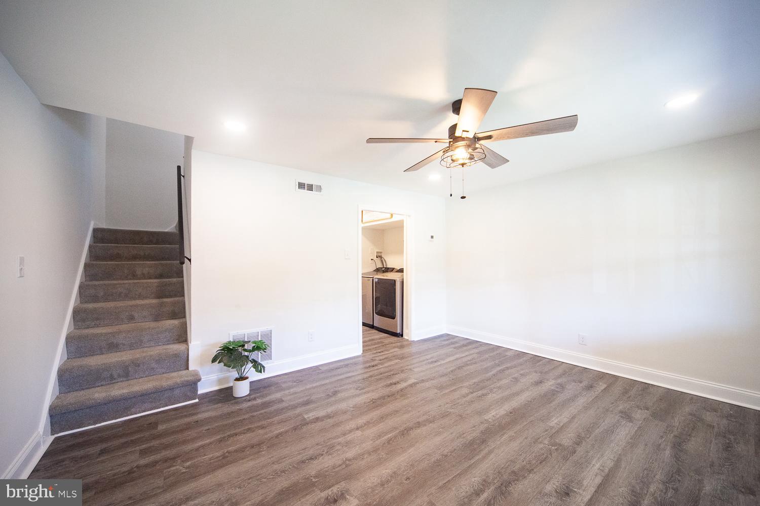 EASTFIELD - Residential