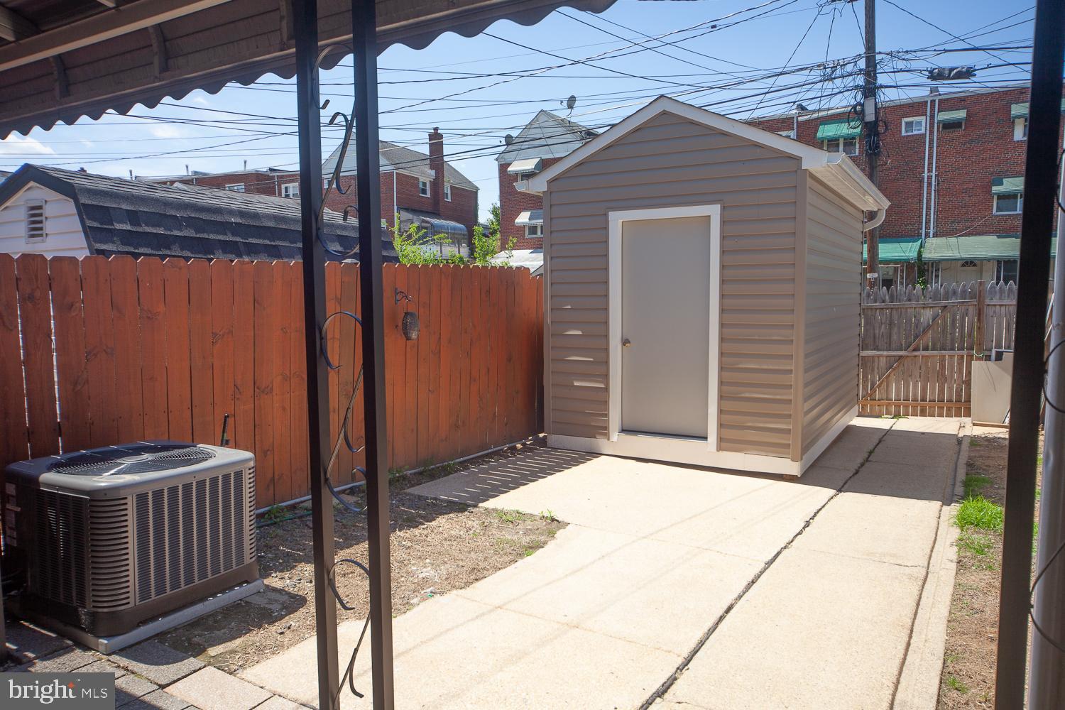 EASTFIELD - Residential