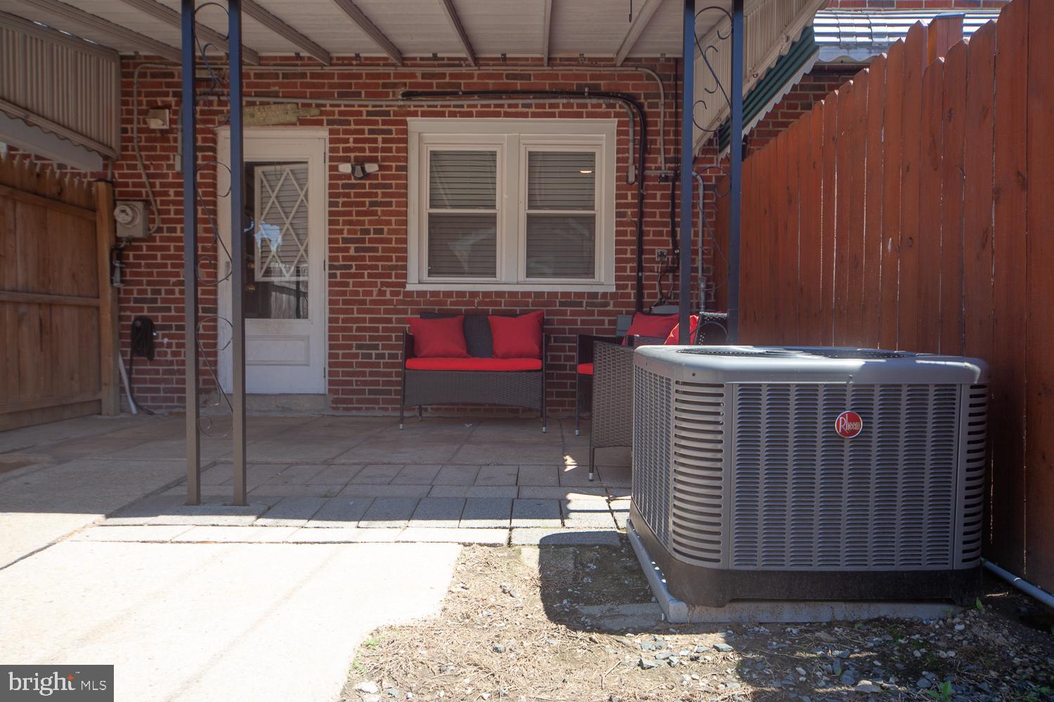 EASTFIELD - Residential