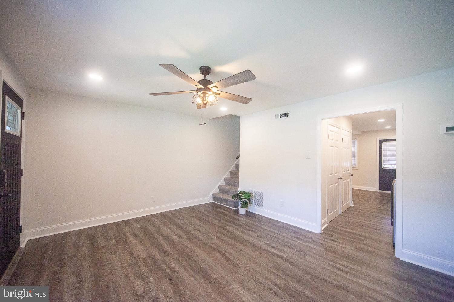 EASTFIELD - Residential
