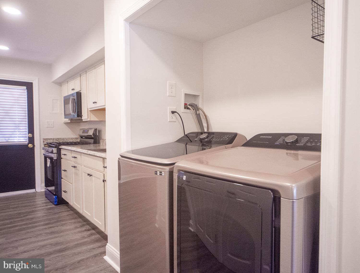 EASTFIELD - Residential