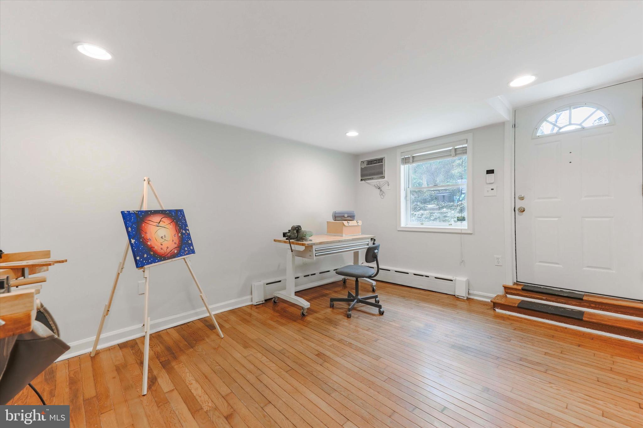 EAST FALLS - Residential