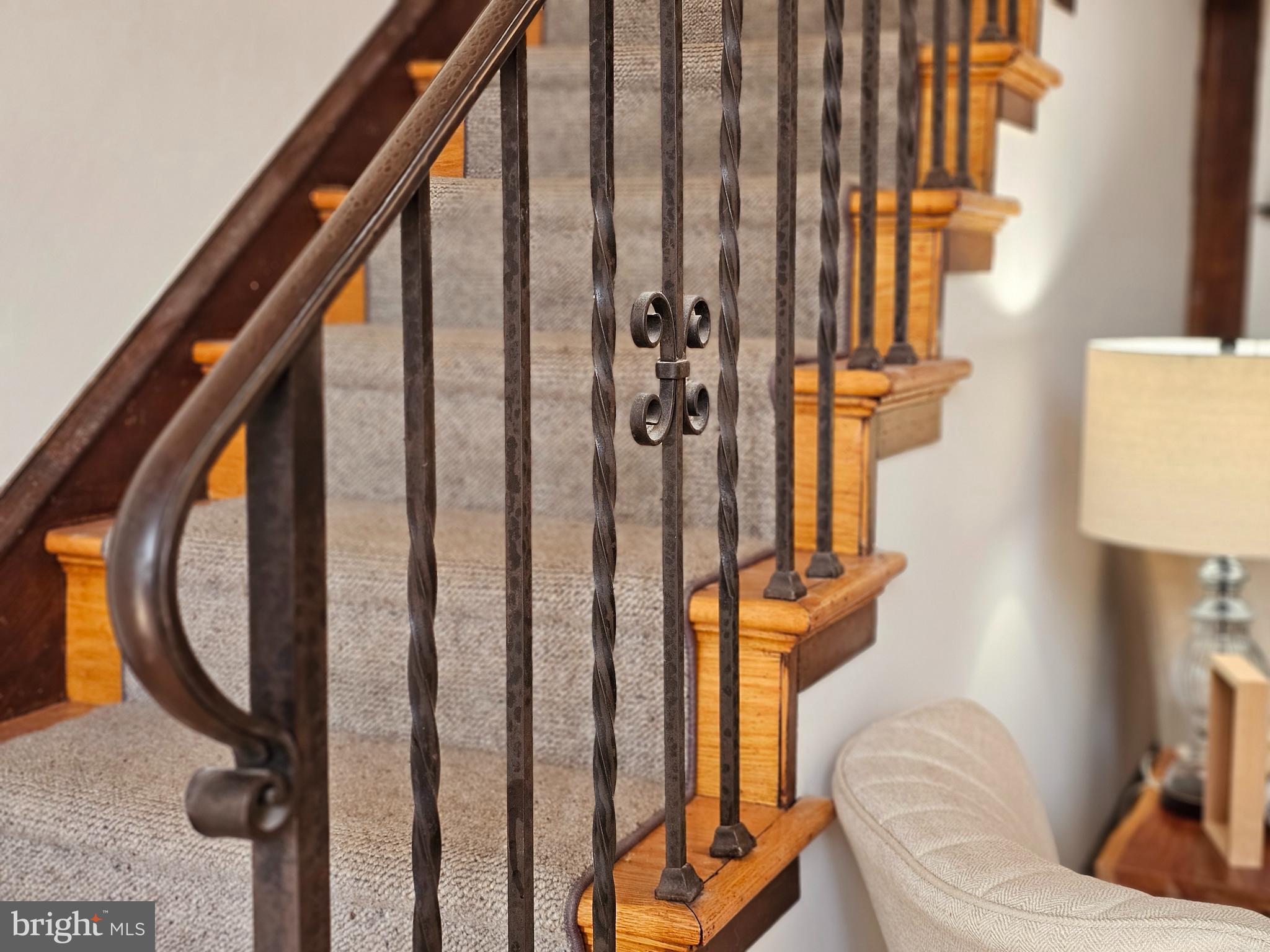 EAST FALLS - Residential